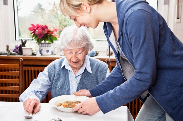 La demenza e la tavola da pranzo