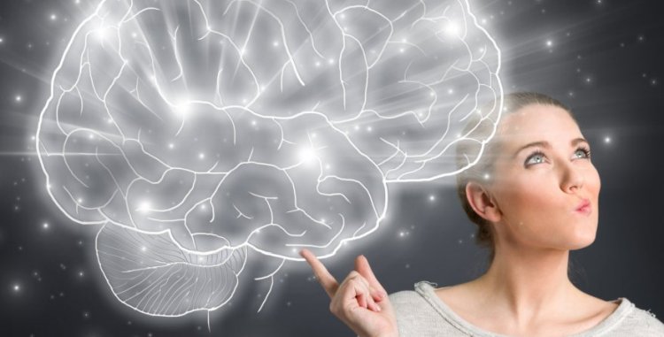 4 modi per mantenere il tuo cervello più intelligente, più felice e più sano