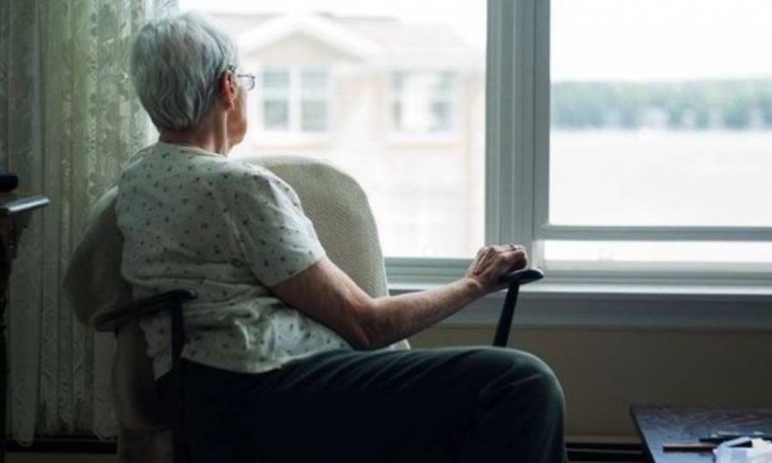 Perché le persone con Alzheimer si isolano?