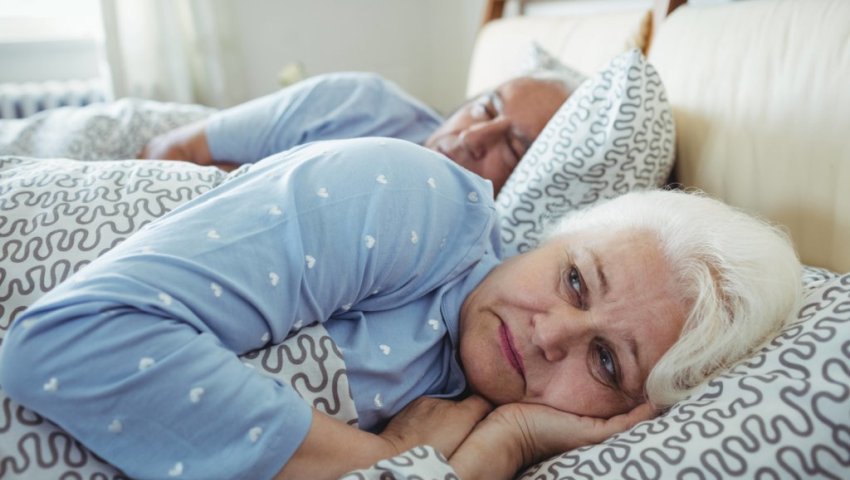 Caregiver familiari di persone con demenza: 9 su 10 non dormono abbastanza