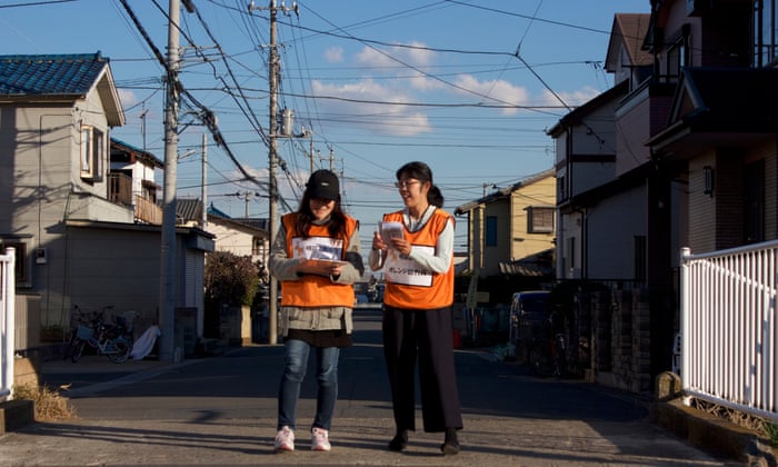 Governo giapponese lancia piano per accoppiare pazienti di demenza ad aiutanti volontari