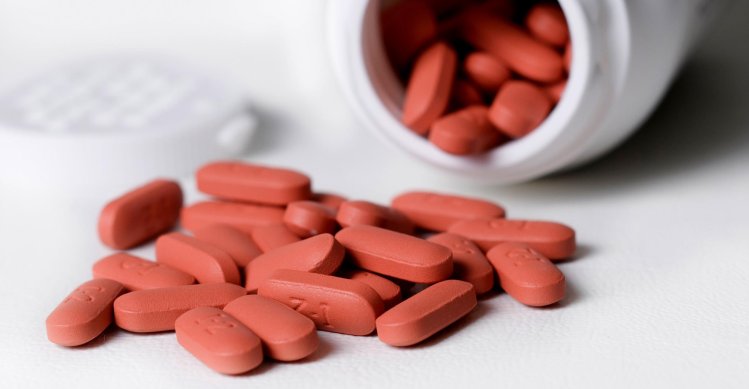 Neuroscienziati canadesi dicono che l'ibuprofene quotidiano può prevenire l'Alzheimer